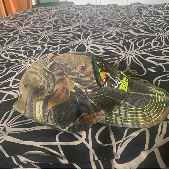 Bite Me Fishing hat - Picture 6 of 6